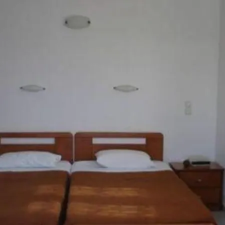 Apartahotel Peter's Estudios 2*