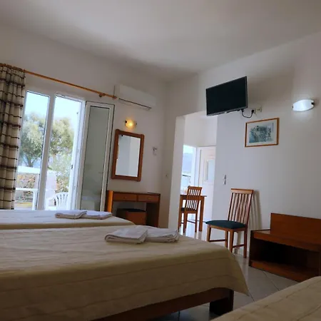 Apartahotel Peter's Estudios Ornos (Mykonos)