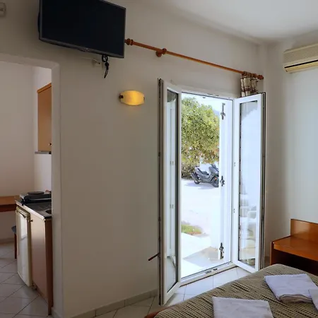 Apartahotel Peter's Estudios 2*