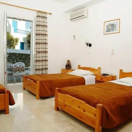 Peter's Estudios Apartahotel